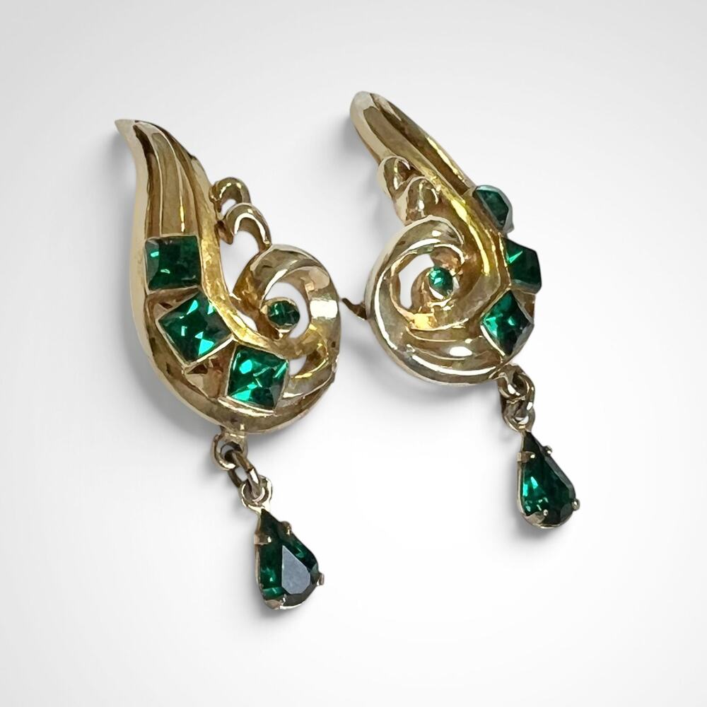 Vintage Coro Signed Green Rhinestone Swirl Dangle Earrings Screw Back Glam MCM